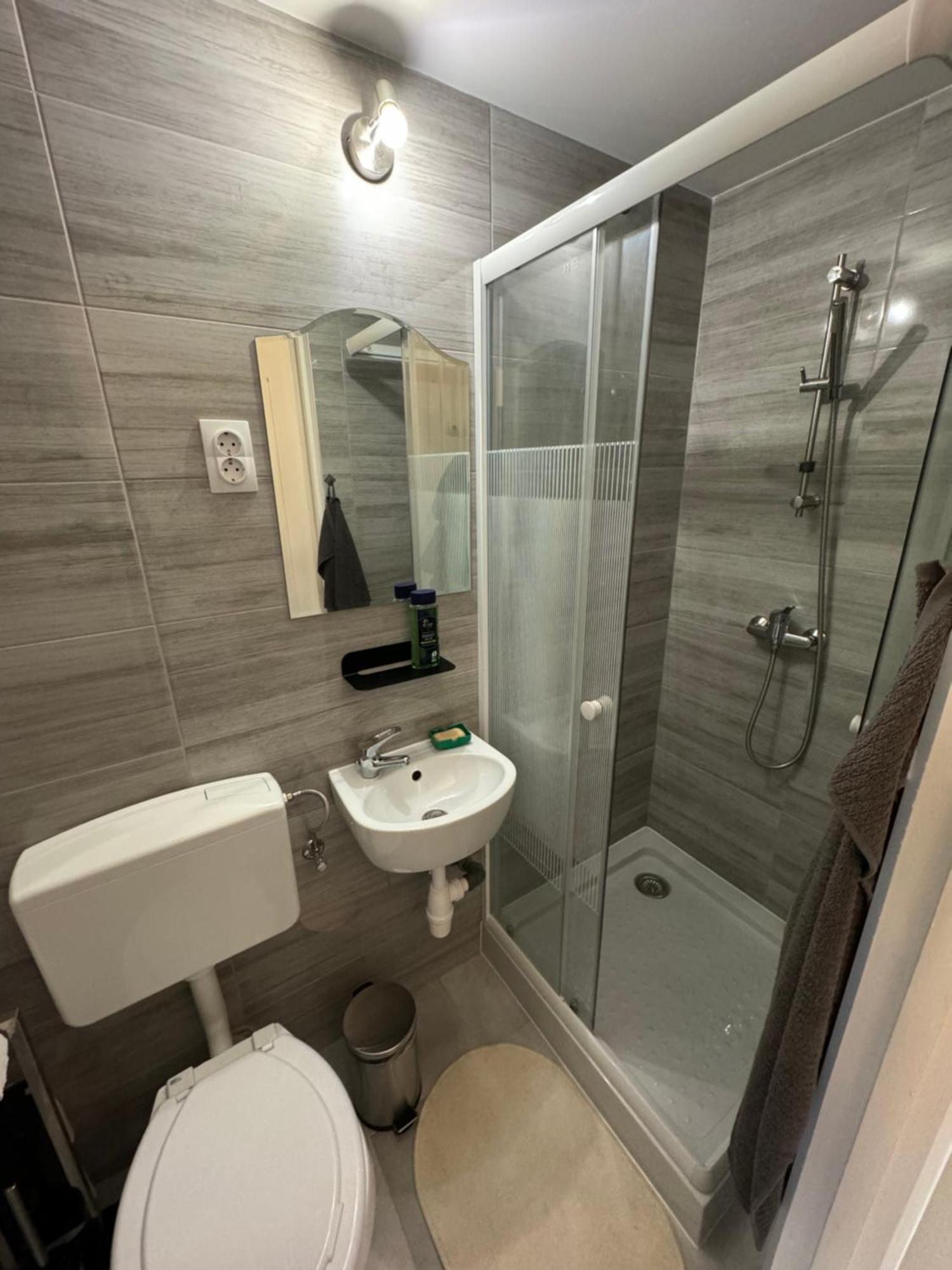 Apartment H4