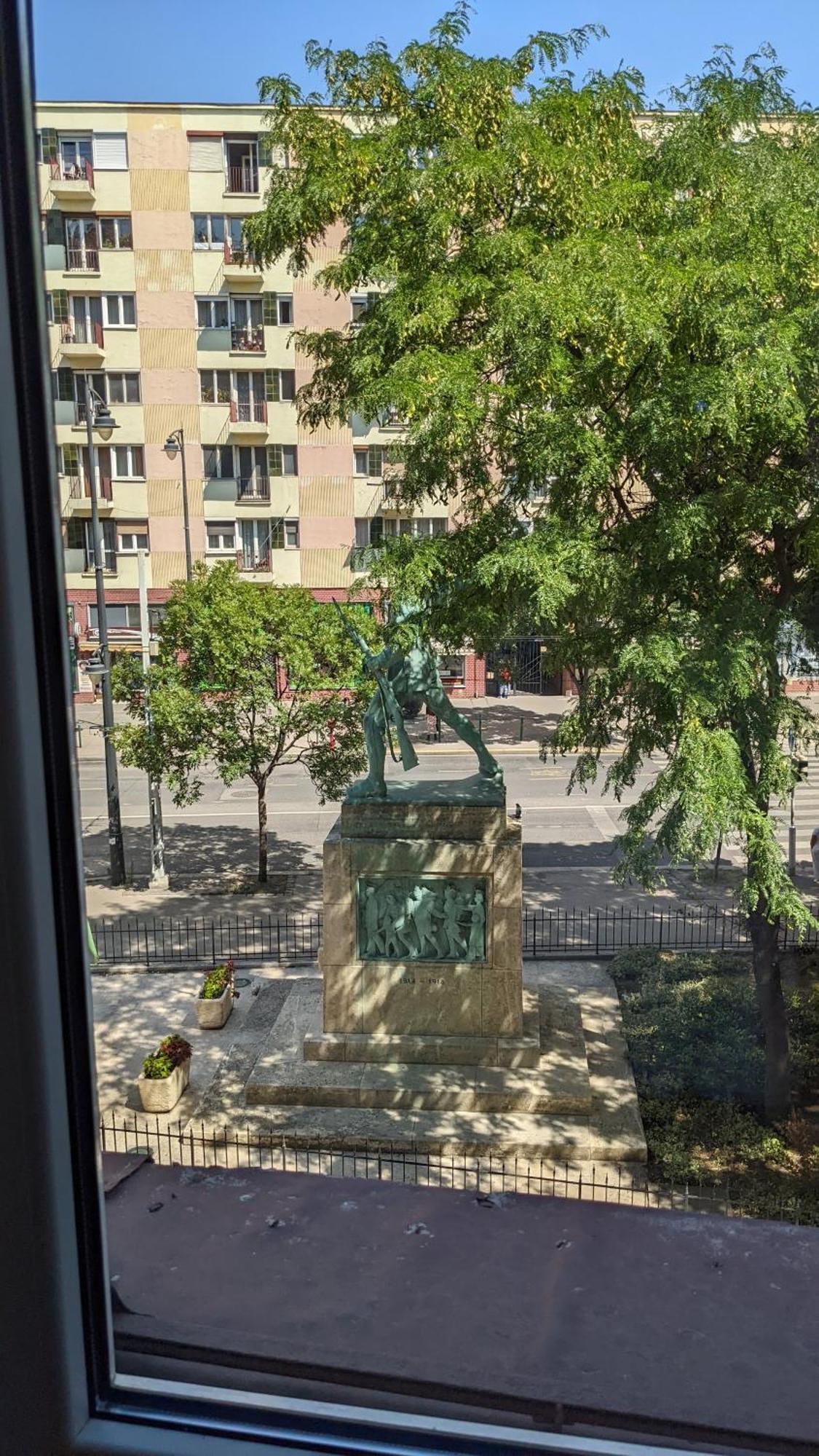 H4 Budapest