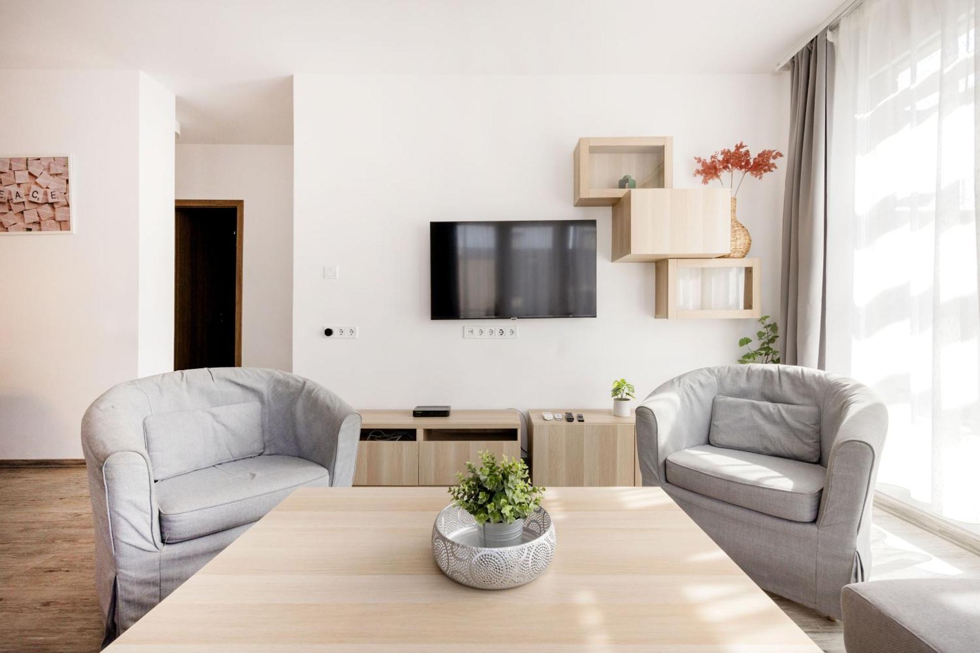 Lejlighed Bright Floor With Parking Budapest
