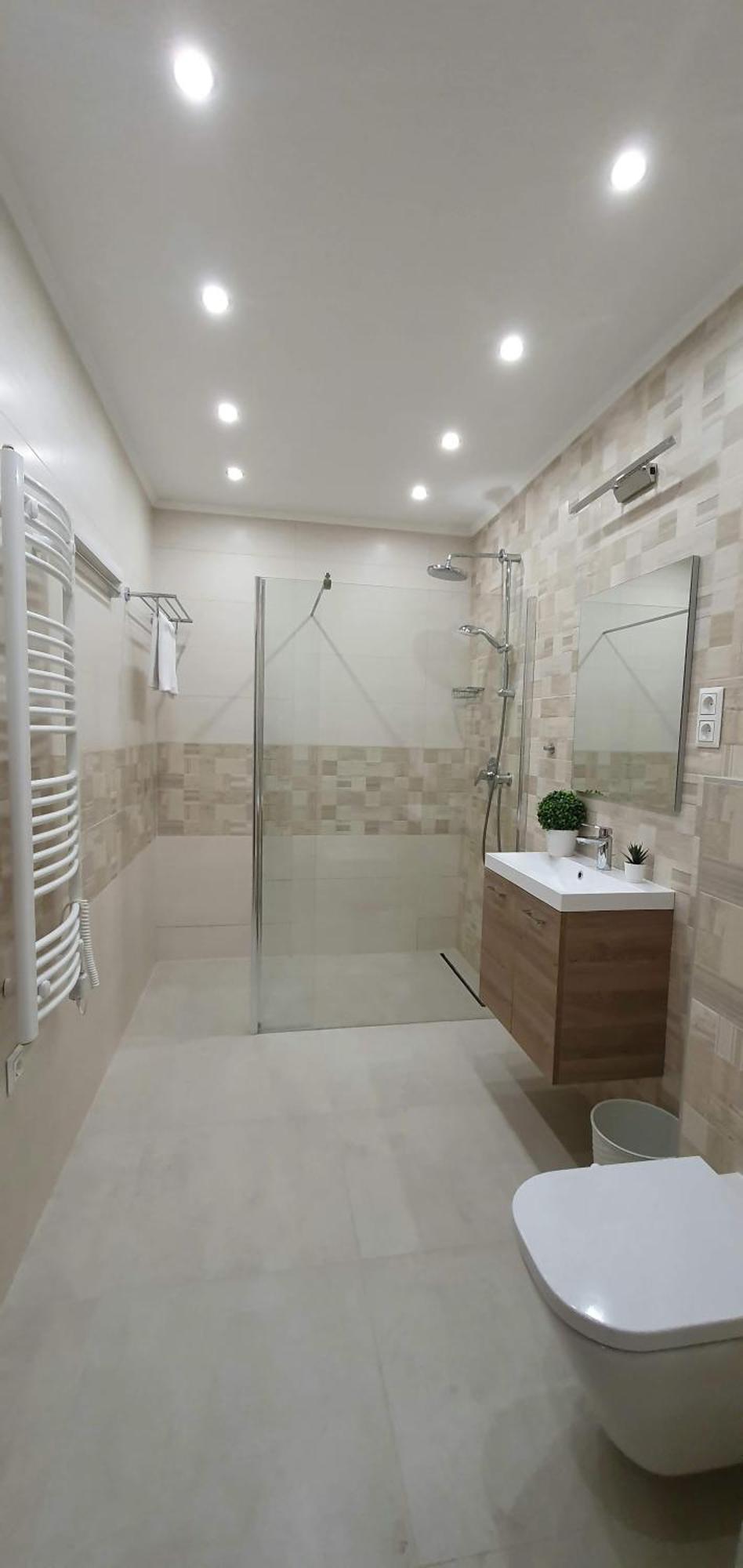 Apartment Royal In The Center With Free Parking!