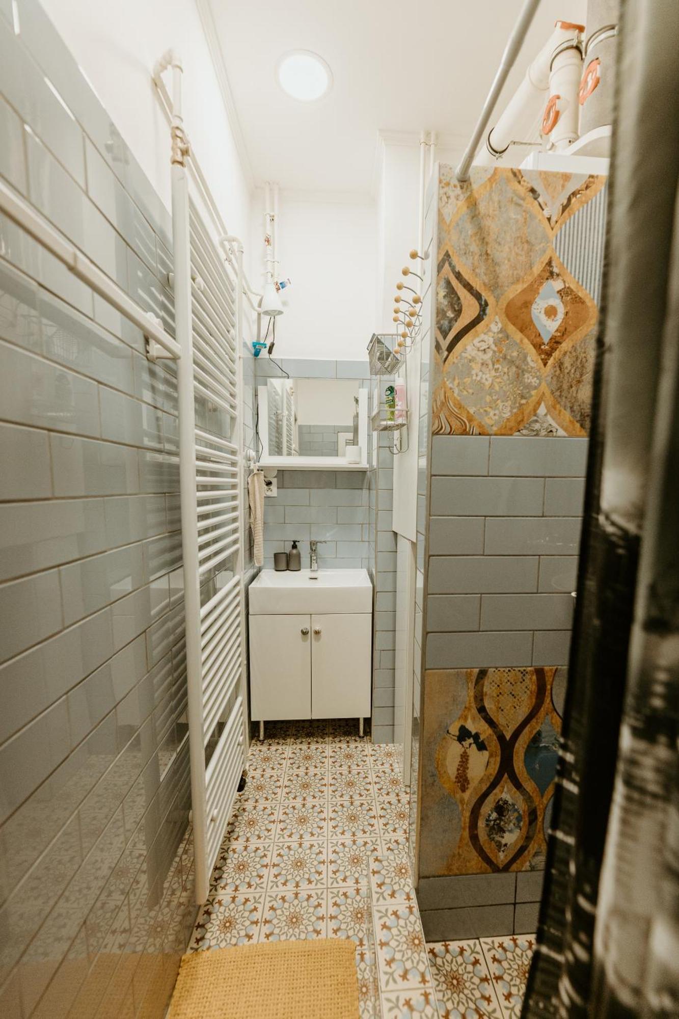 Margaret & Violet Apartments - Peaceful Stay Downtown Apartment