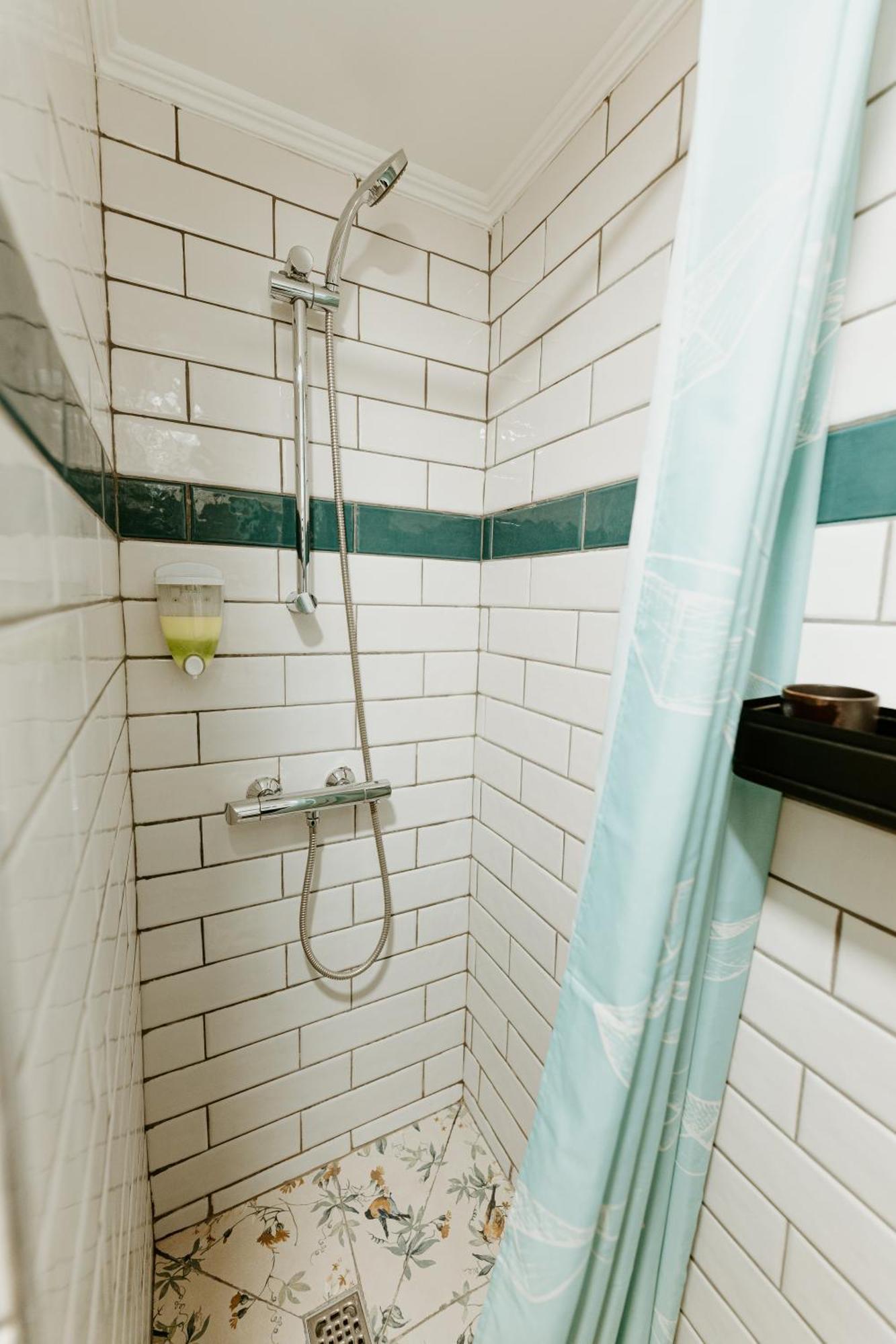 Margaret & Violet Apartments - Peaceful Stay Downtown Budapest