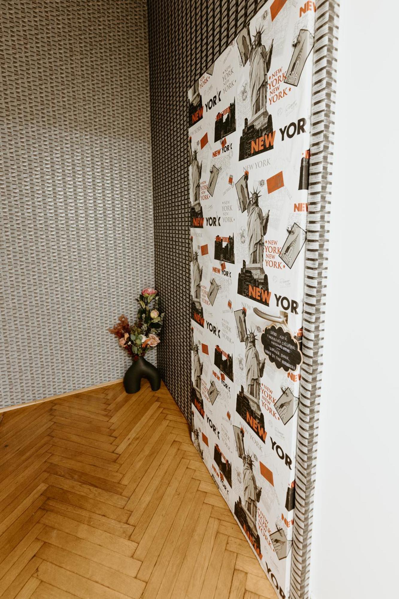 Margaret & Violet Apartments - Peaceful Stay Downtown Apartment *