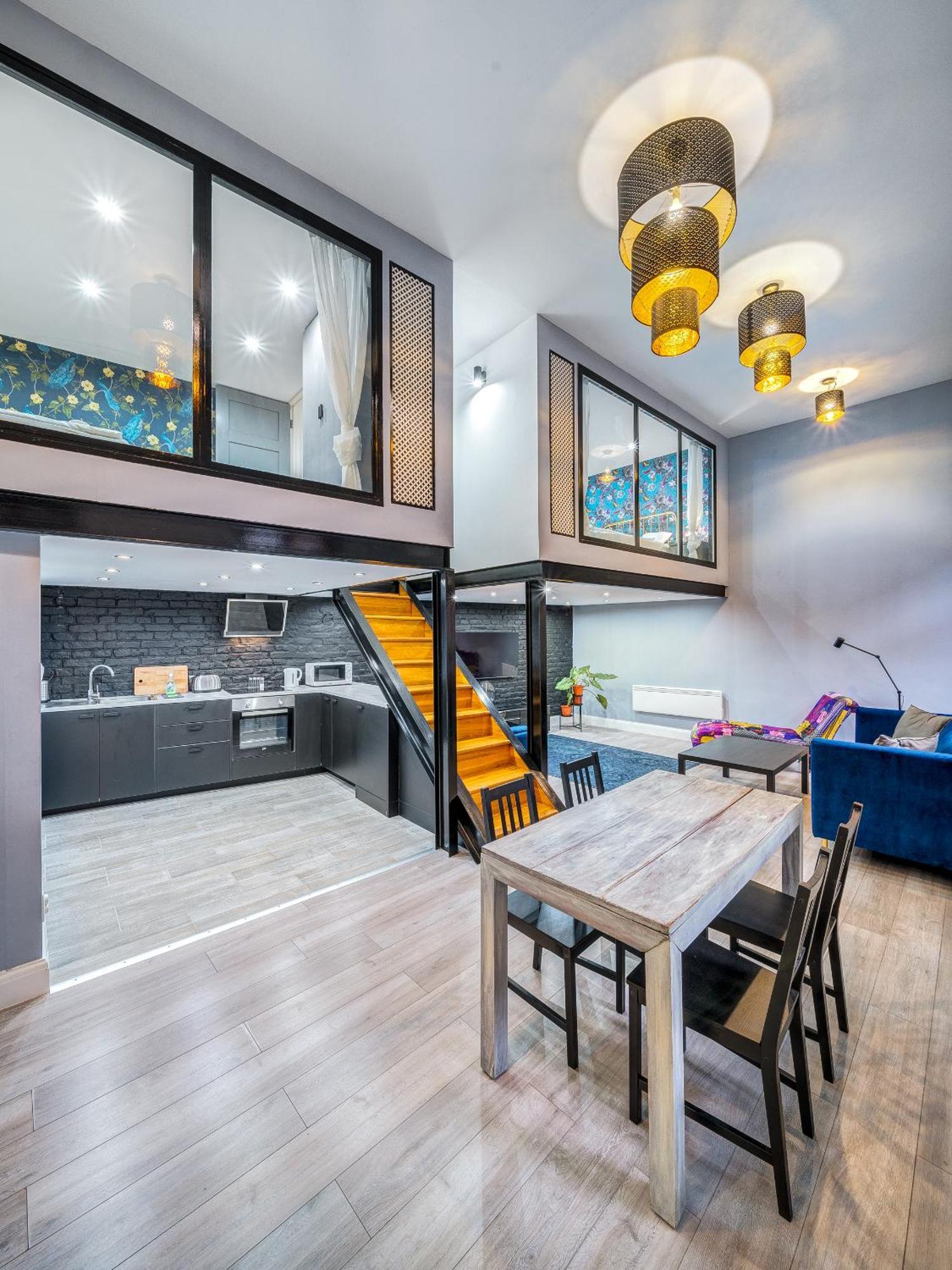 Azure Oasis In The Heart Of The * Budapeszt