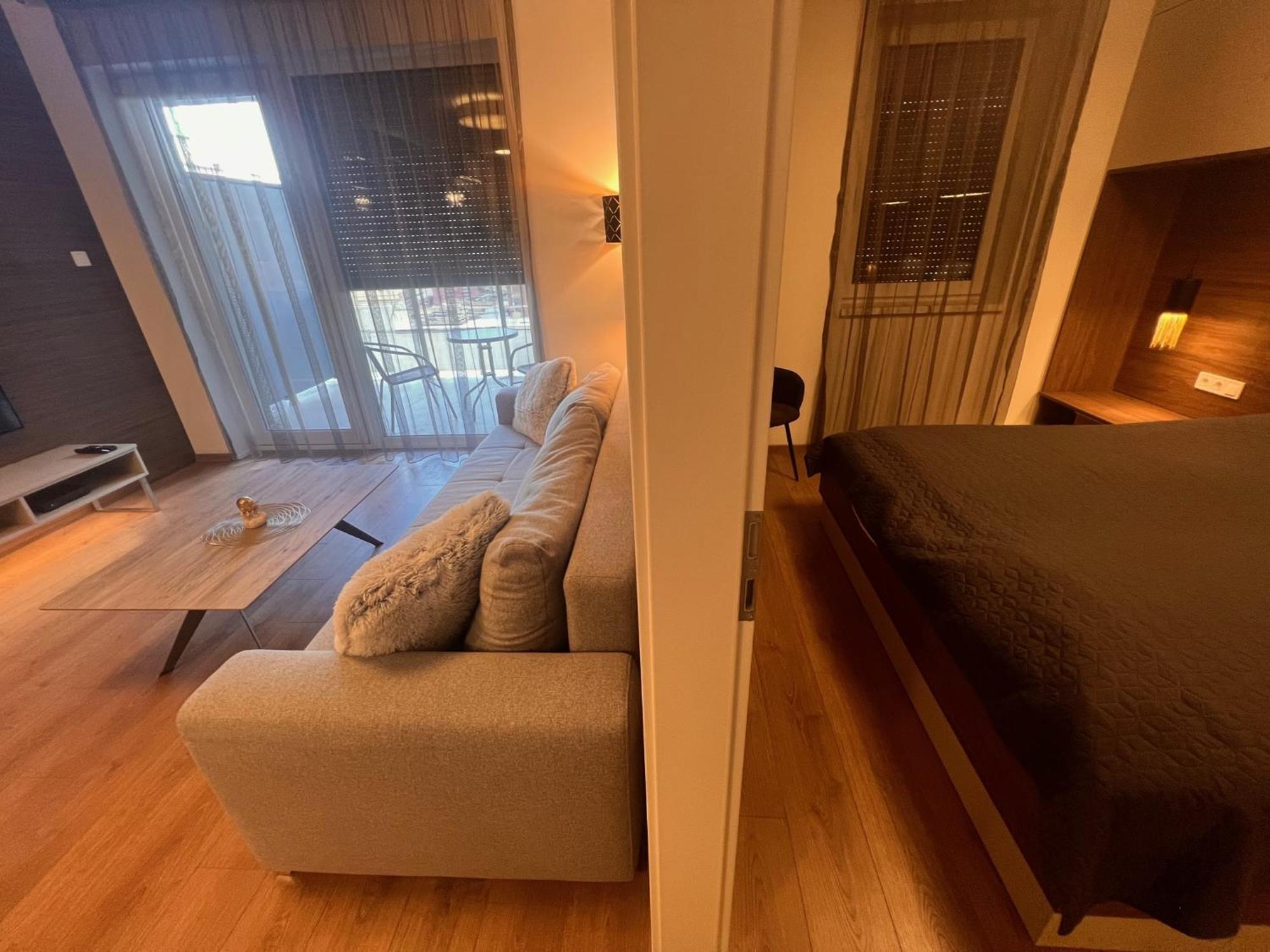 Apartman Karzo Lk 203