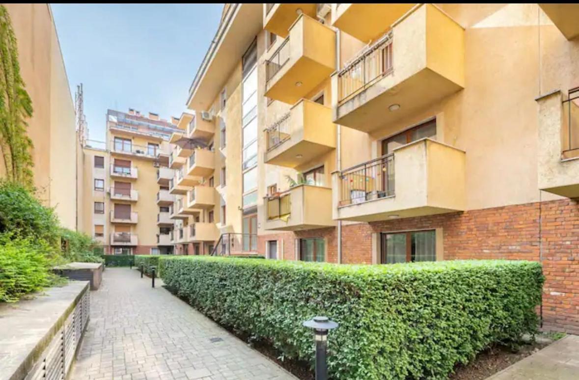 Aurora * Budapest