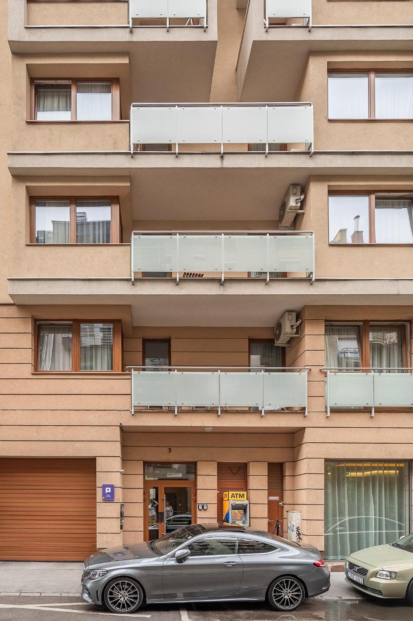 Two-bedrooms Cbd Bp Budapest