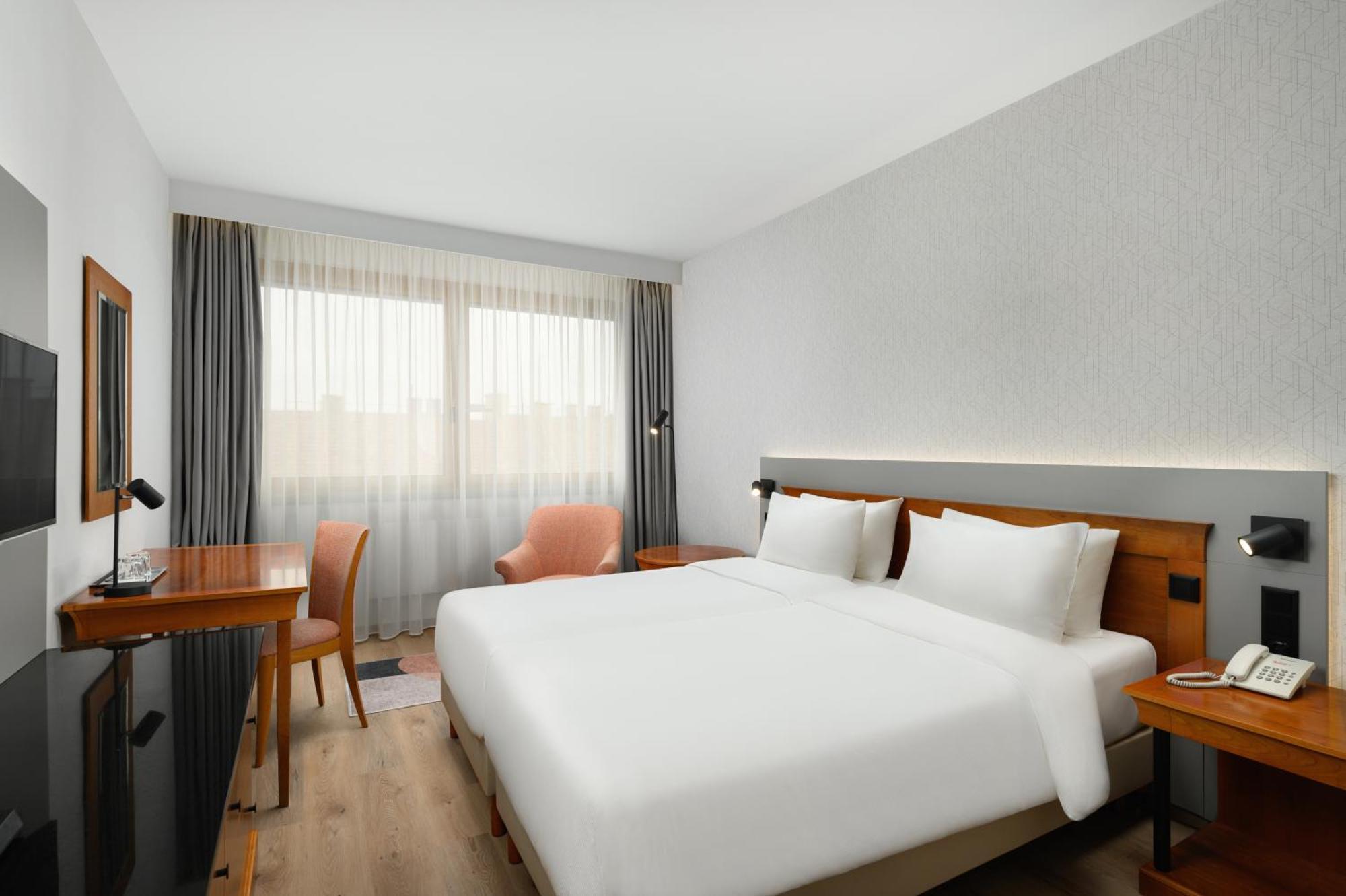 Danubius Hungaria City Center 4*