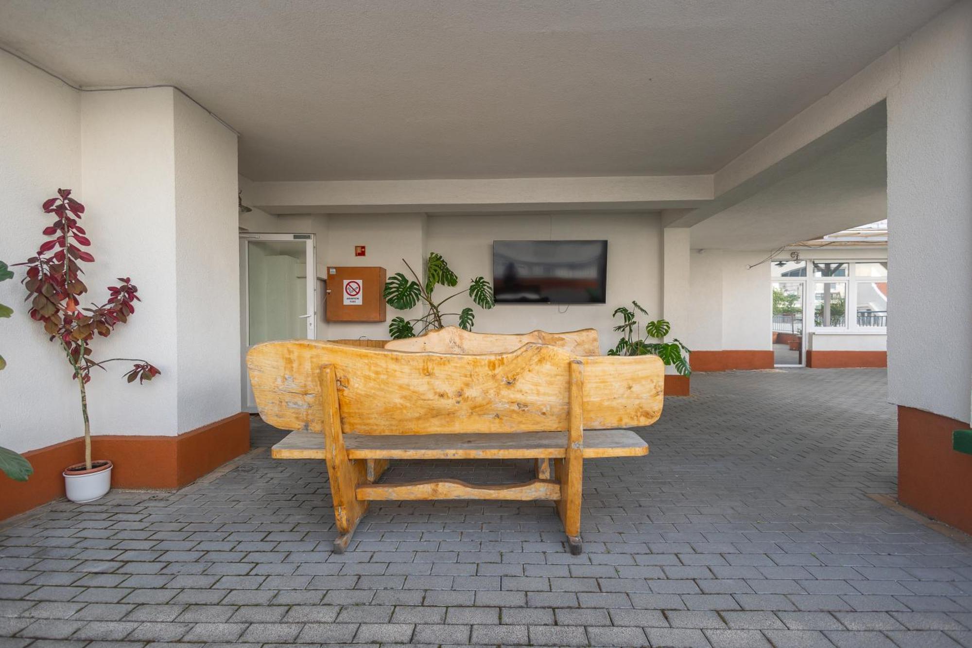 Rooftop With Deep Garage Hotel Budapest