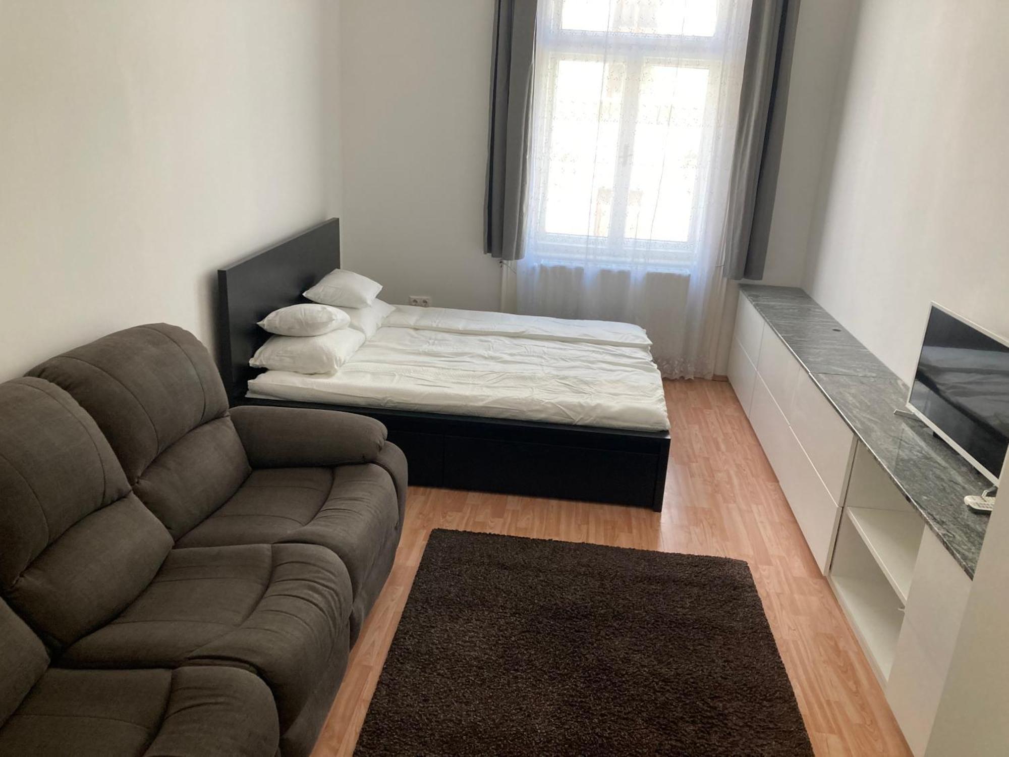 Voeroesmarty Downtown Apartamento *