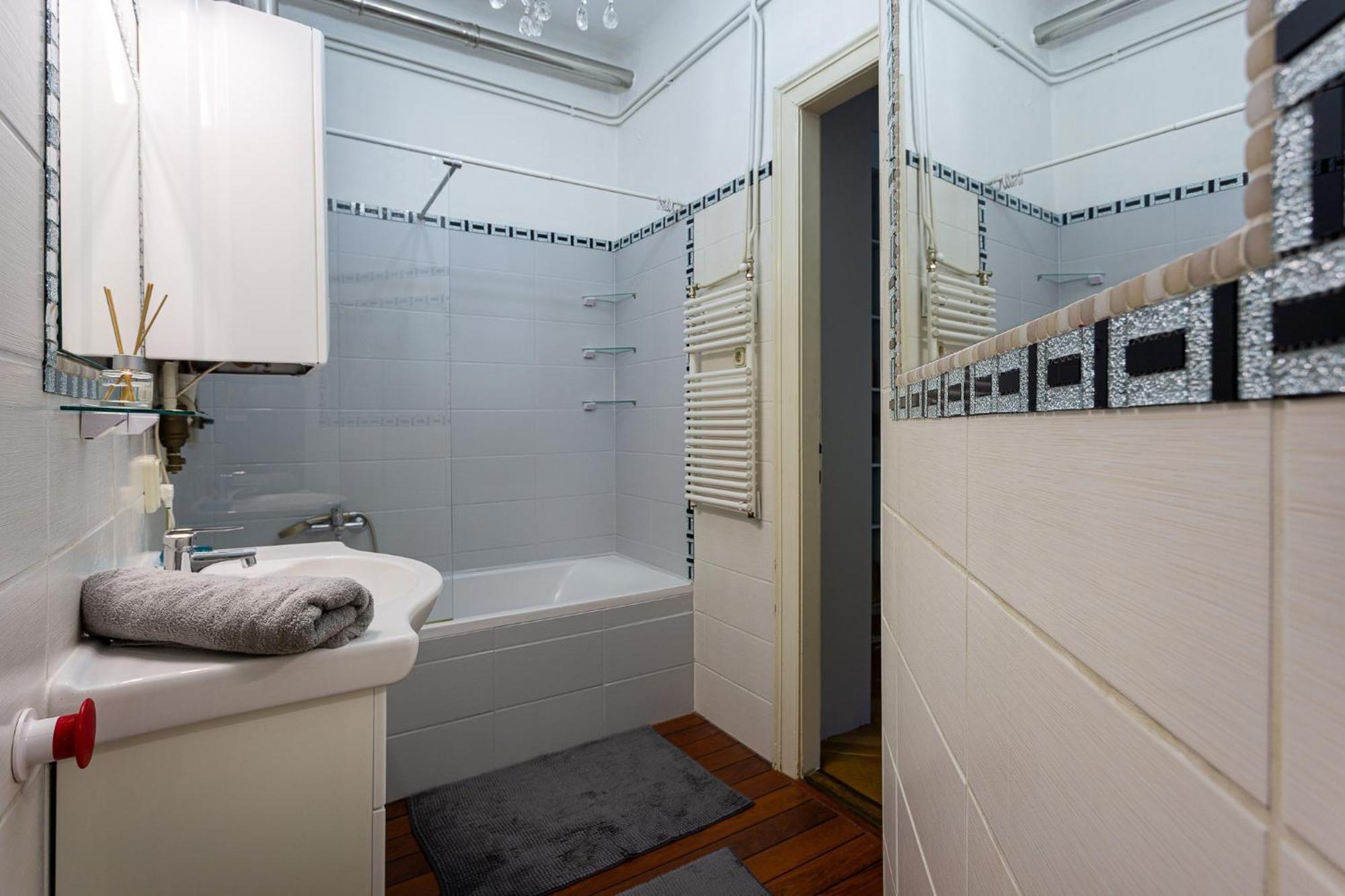 Serpentine At Buda Castle Apartamento *