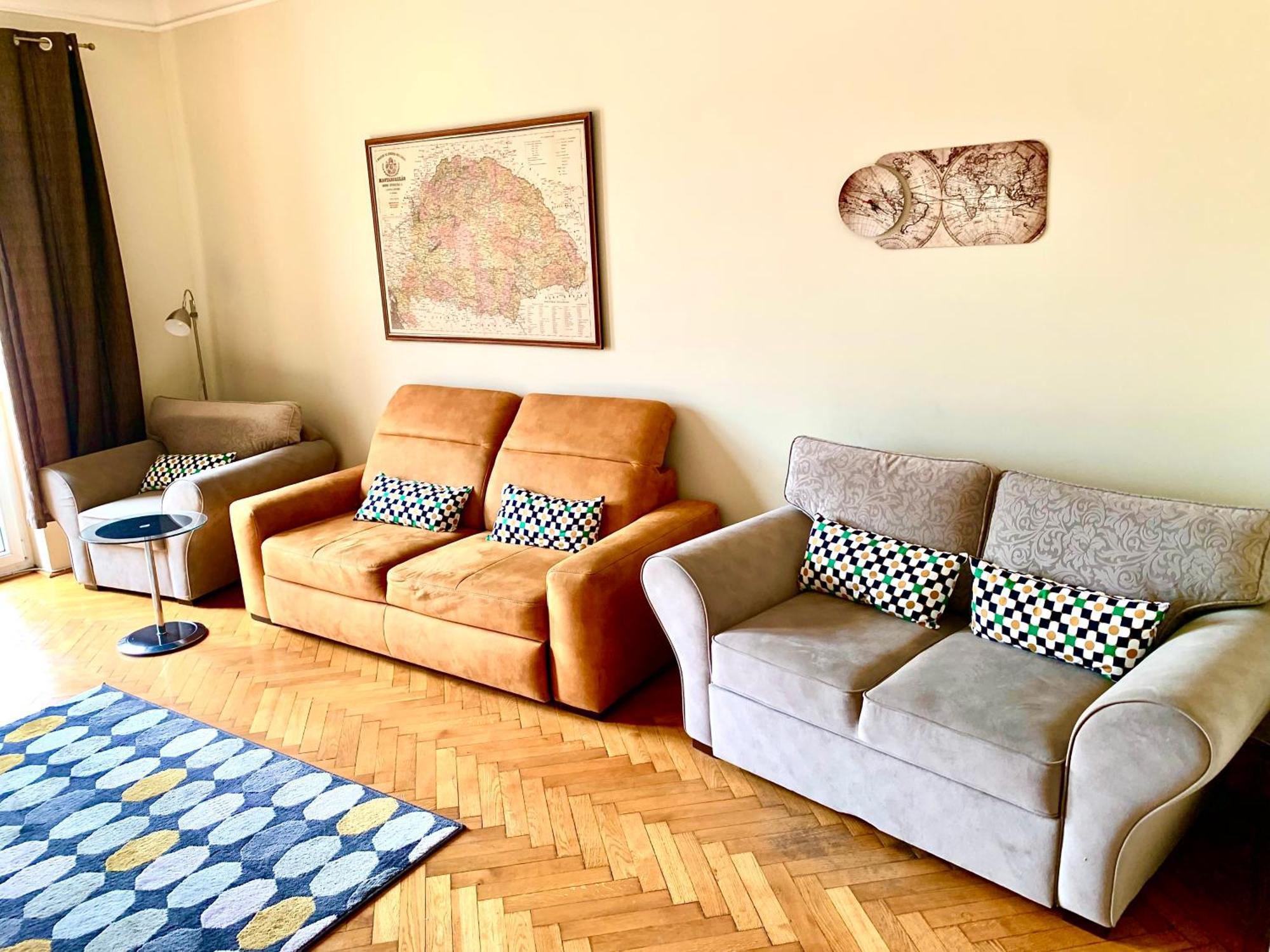 Riverside Apartment *