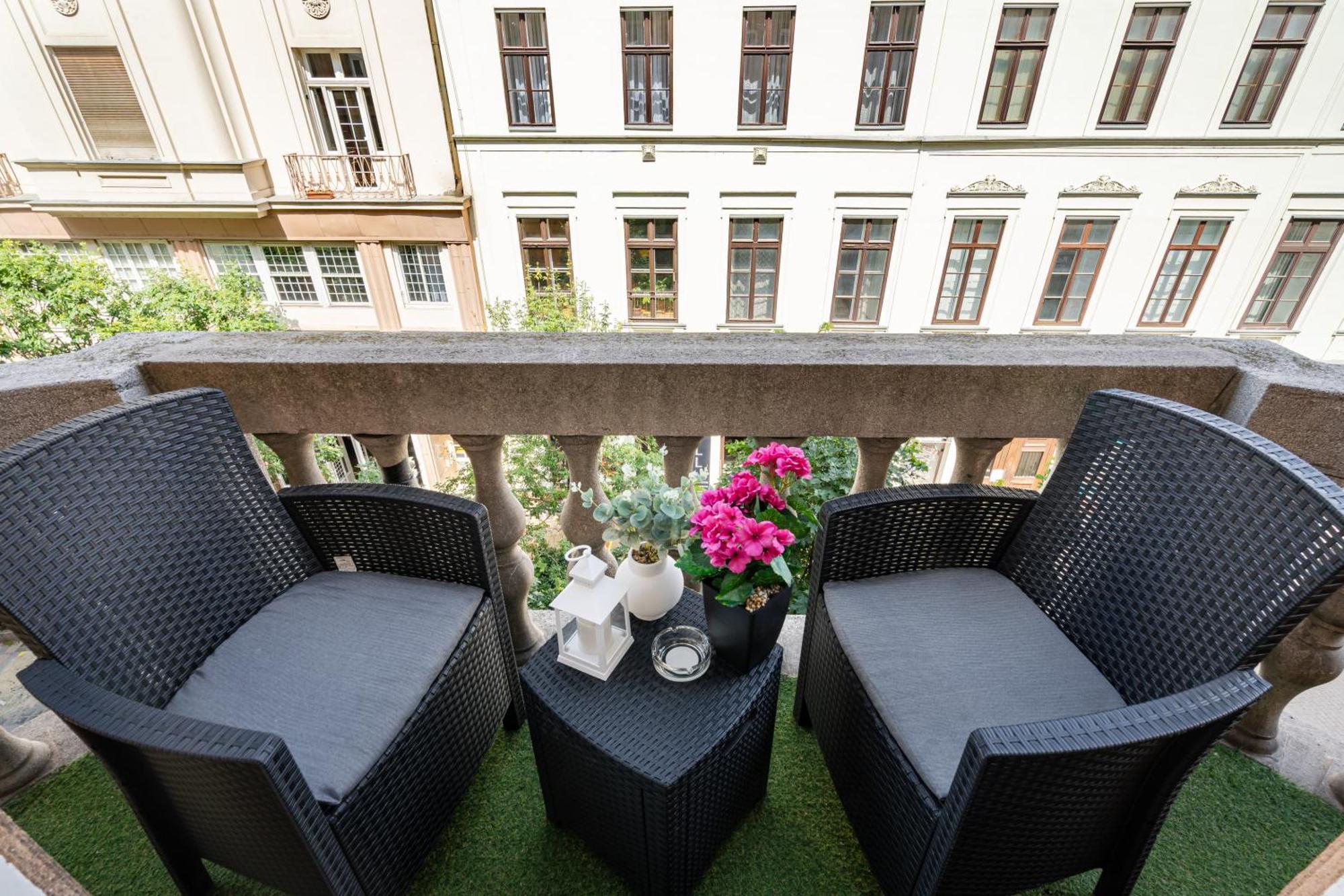 Kiraly 35 Luxury With Free Parking Apartment *