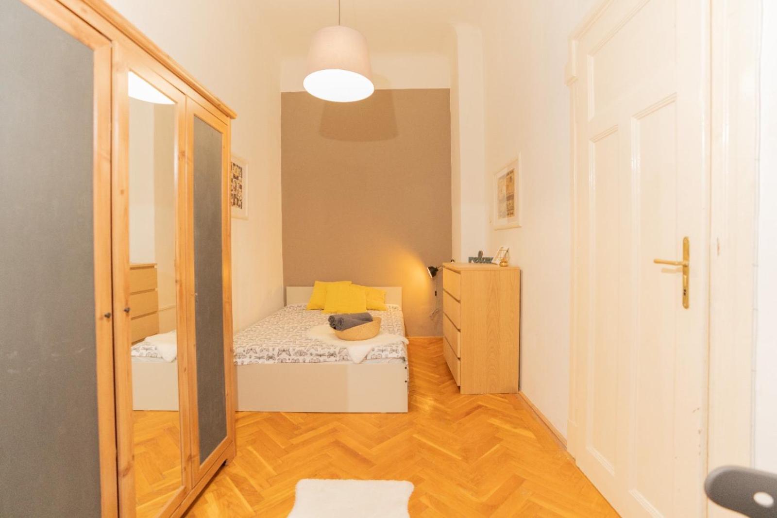 Appartement Vaci Utca Street Full Centrum *
