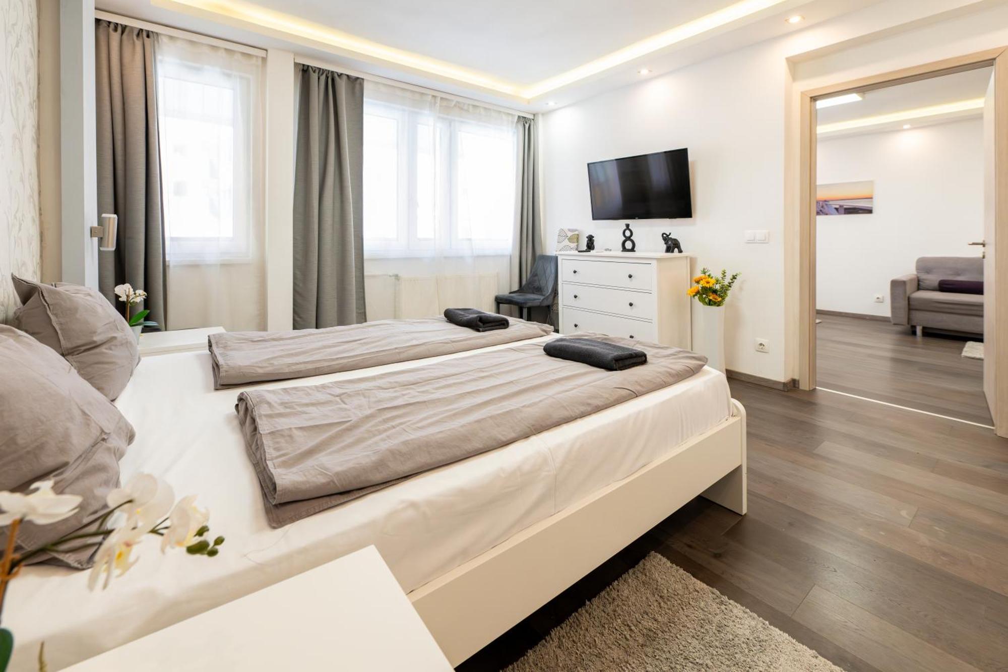 Rumbach 2022 Modern Apartamento