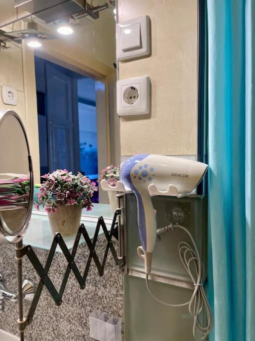 R9 Free Parking Garage Apartamento