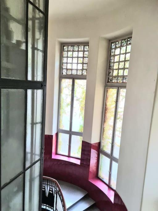 Liszt With Balcony And Garage Available -symphony 1