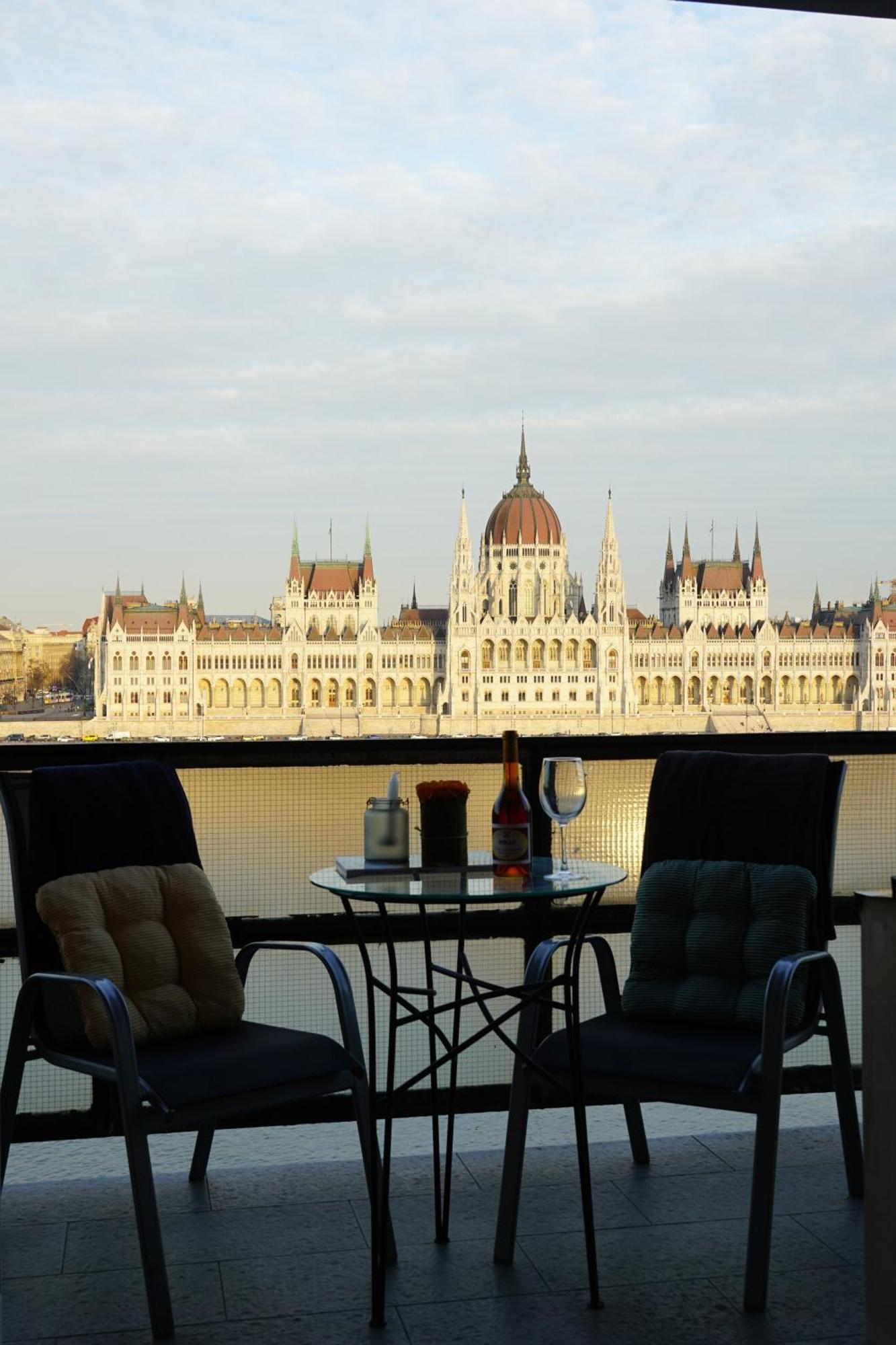 Appartamento Stunning Balcony Parliament View