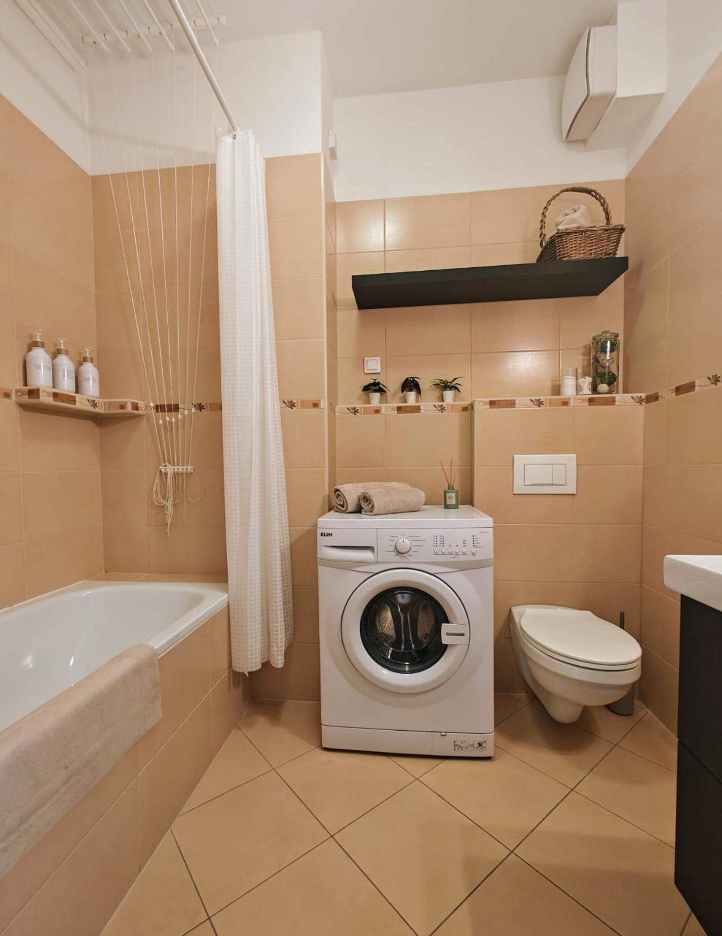 Apartamento - Free Garage, Ac, Wi-fi, Balcony, Electric Blinds *