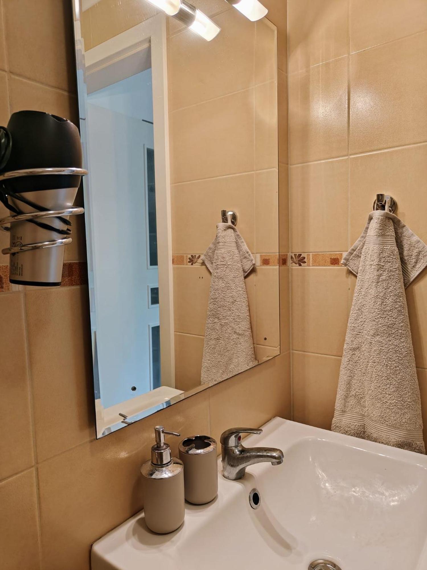 - Free Garage, Ac, Wi-fi, Balcony, Electric Blinds Apartamento Budapest