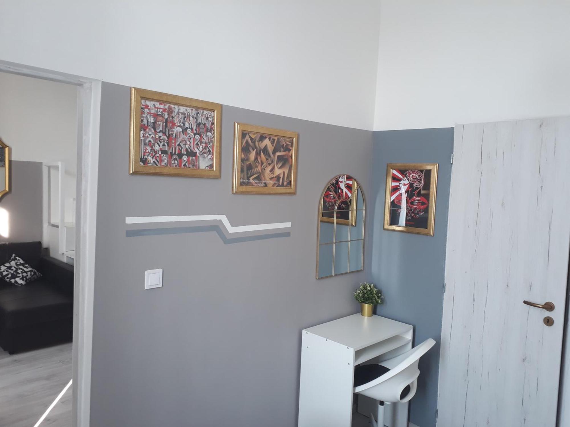 Downtown Sunrise Apartman *