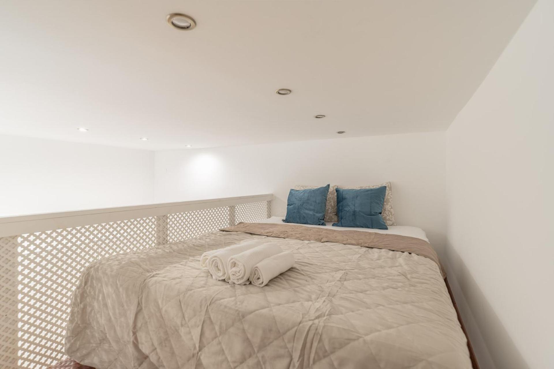 Deluxe And Cozy Center For 8ppl
