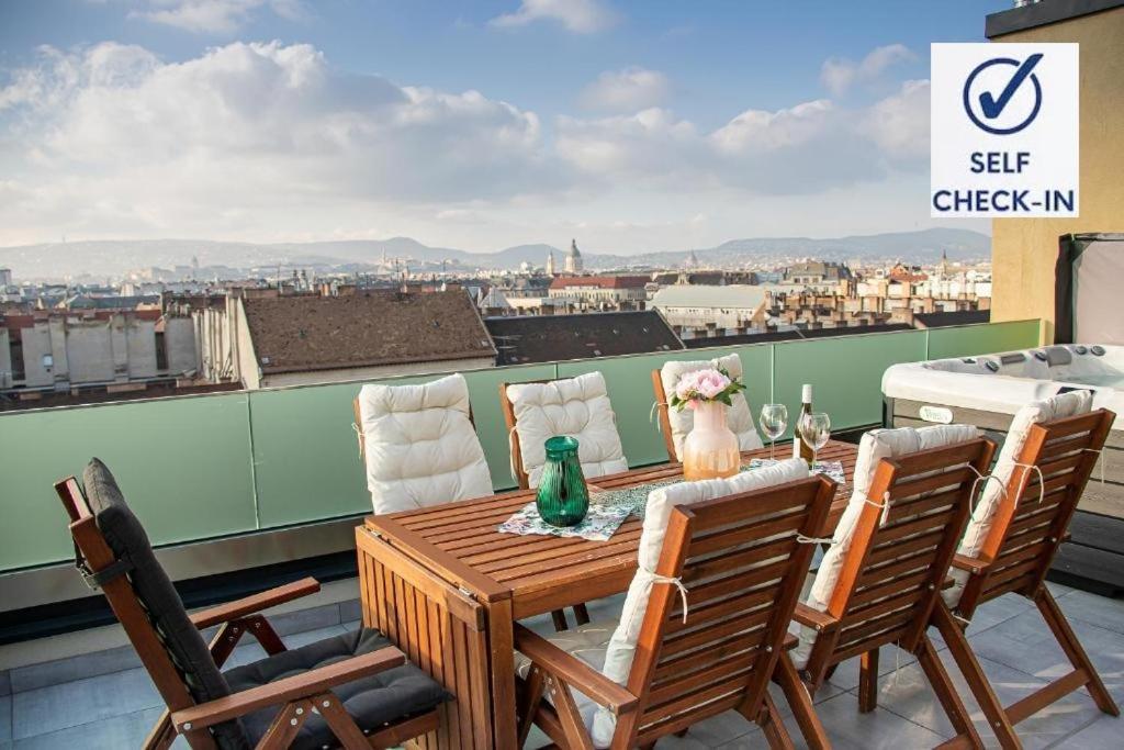 Apartamento Centropolitan Penthouse #jacuzzi #freeparking *