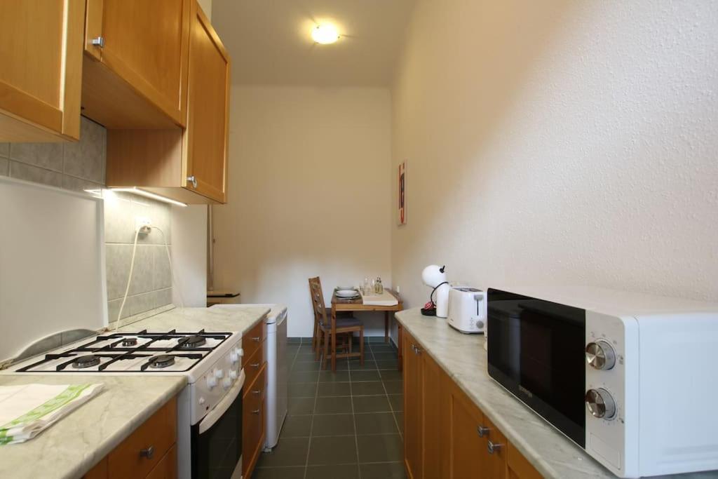 Appartamento Live Like A Local In An Old Historic House Budapest