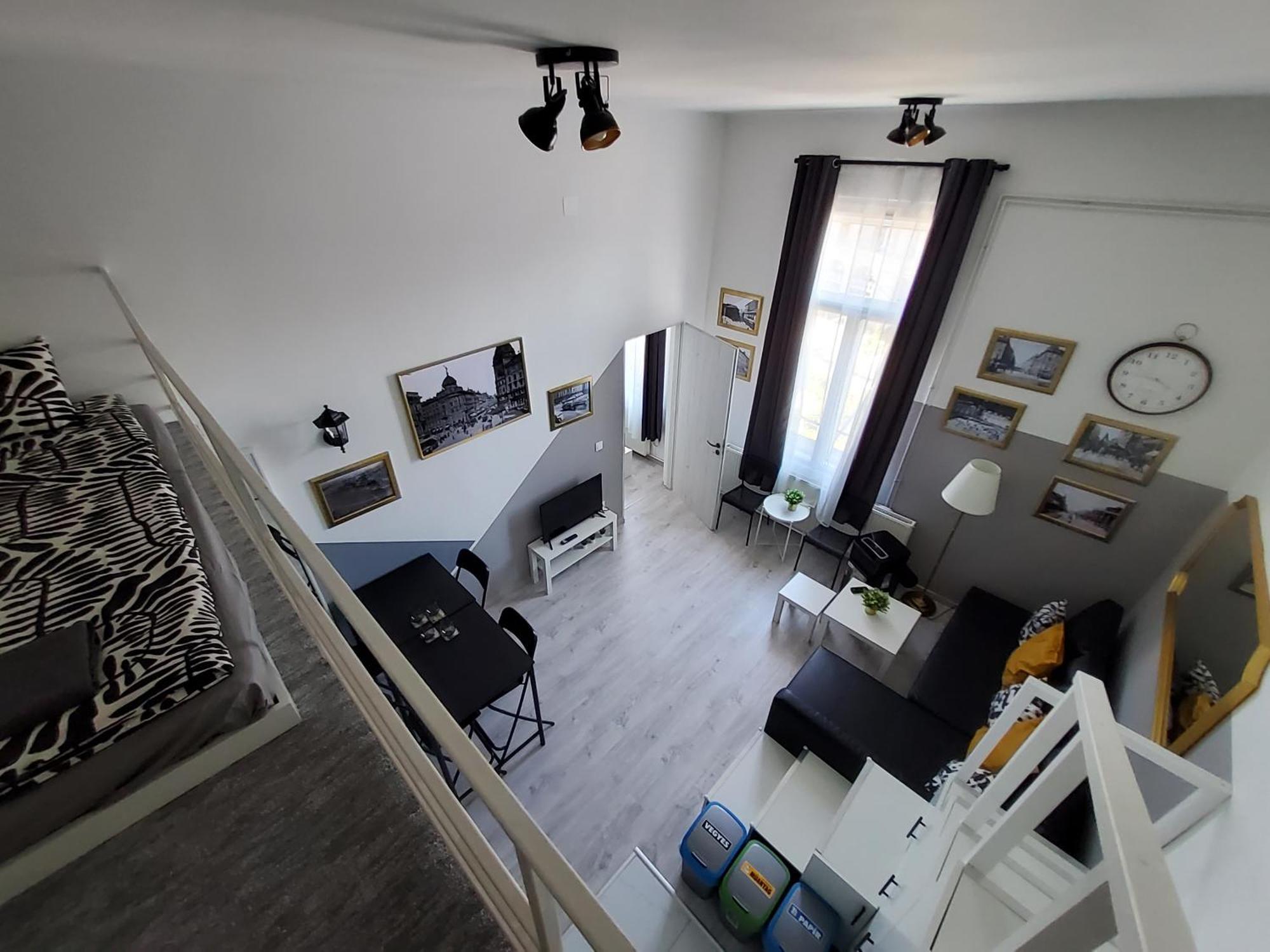 Downtown Sunrise Apartman