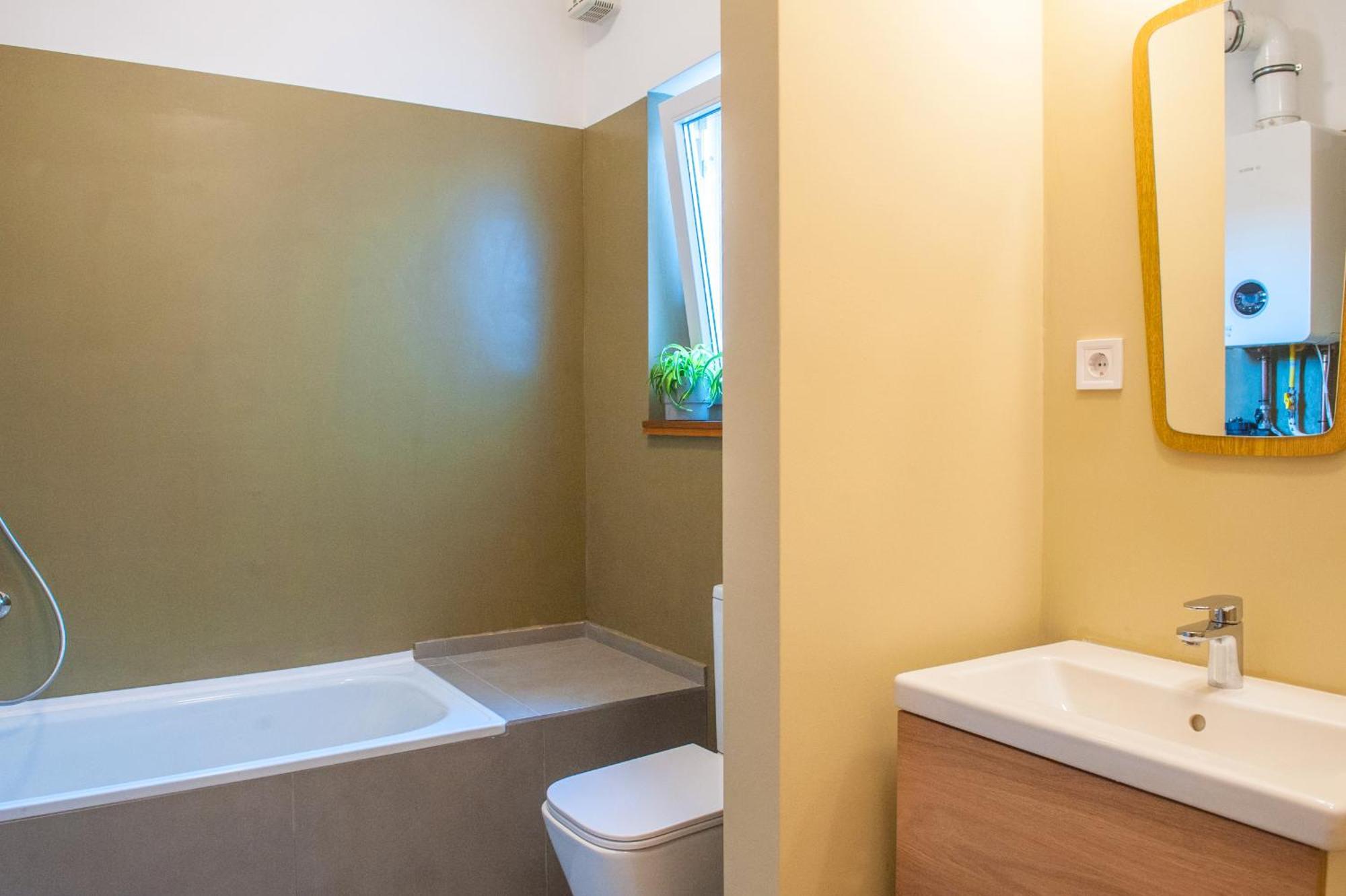 Spacious 2 Story Loft W Balcony Near Opera, Andrassy Apartmán Budapešť