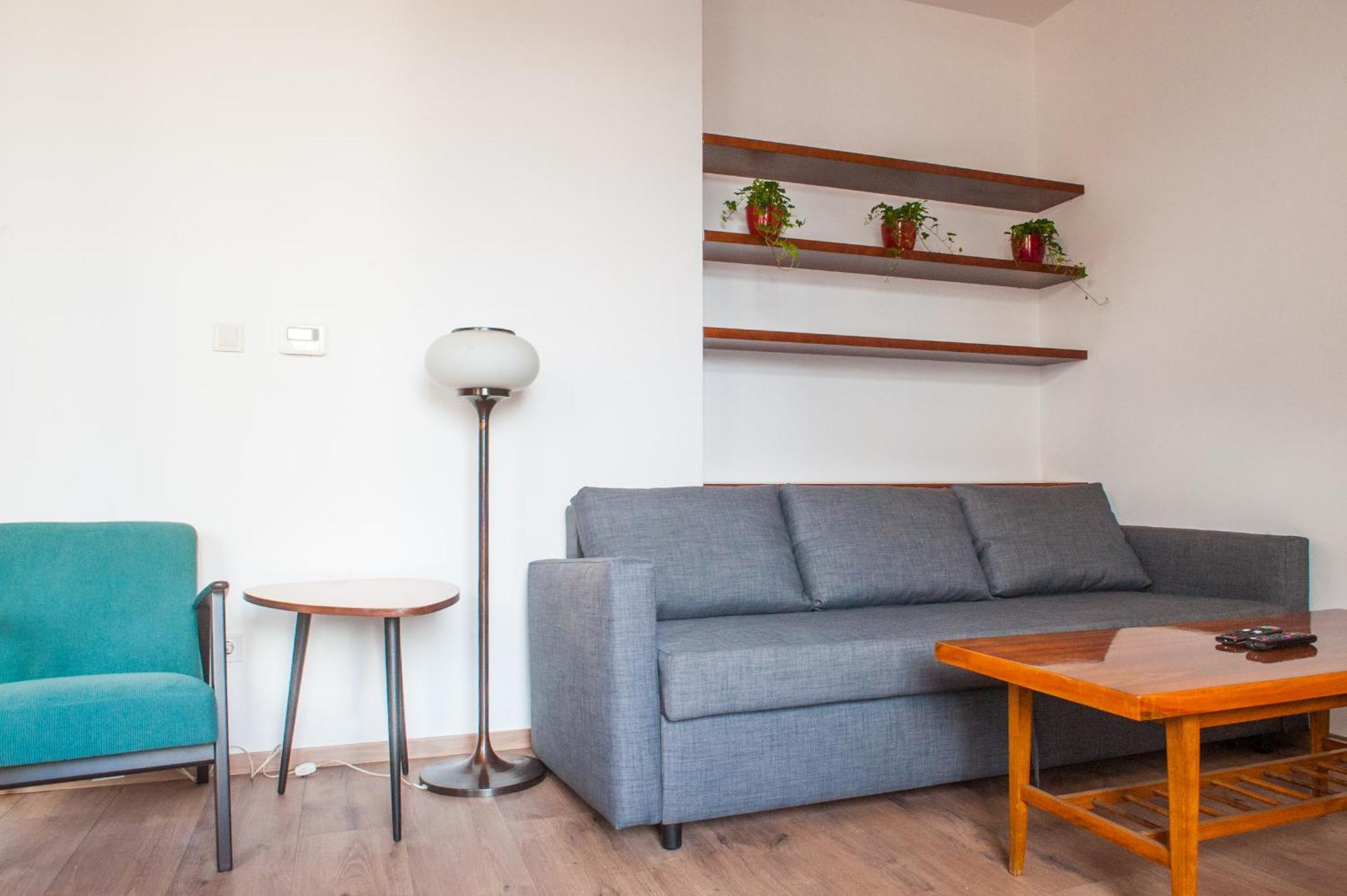 Spacious 2 Story Loft W Balcony Near Opera, Andrassy * Budapešť