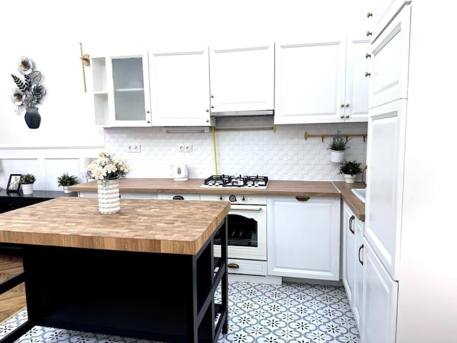 F1 Ultra Danube Flat Apartment Budapest