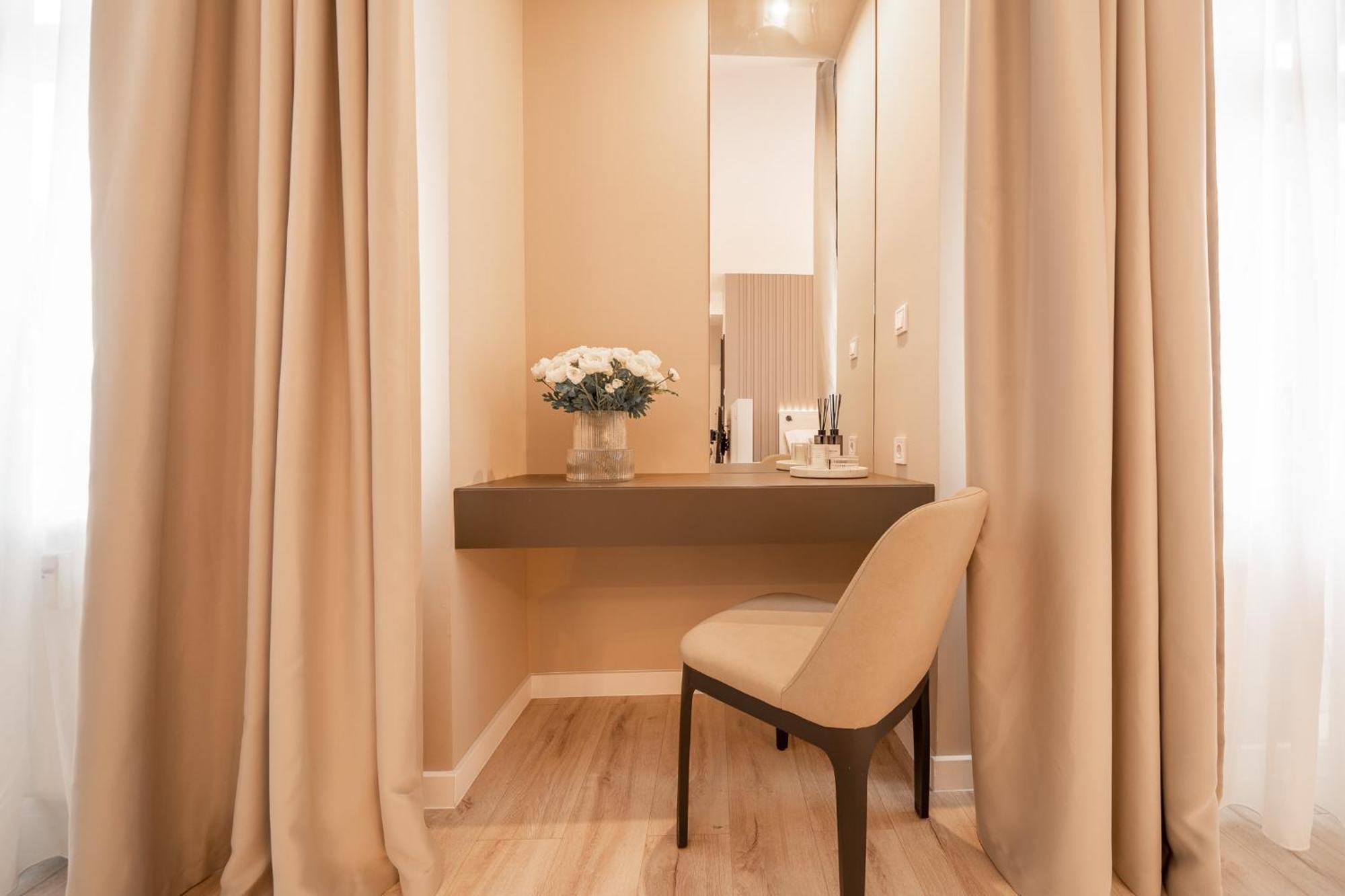 Karoly Boutique Suites, Location By Bqa Hotel