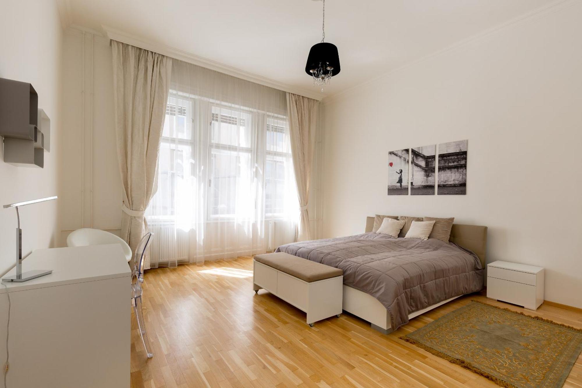 - Michaelides Vienna Street Residences * Budapest