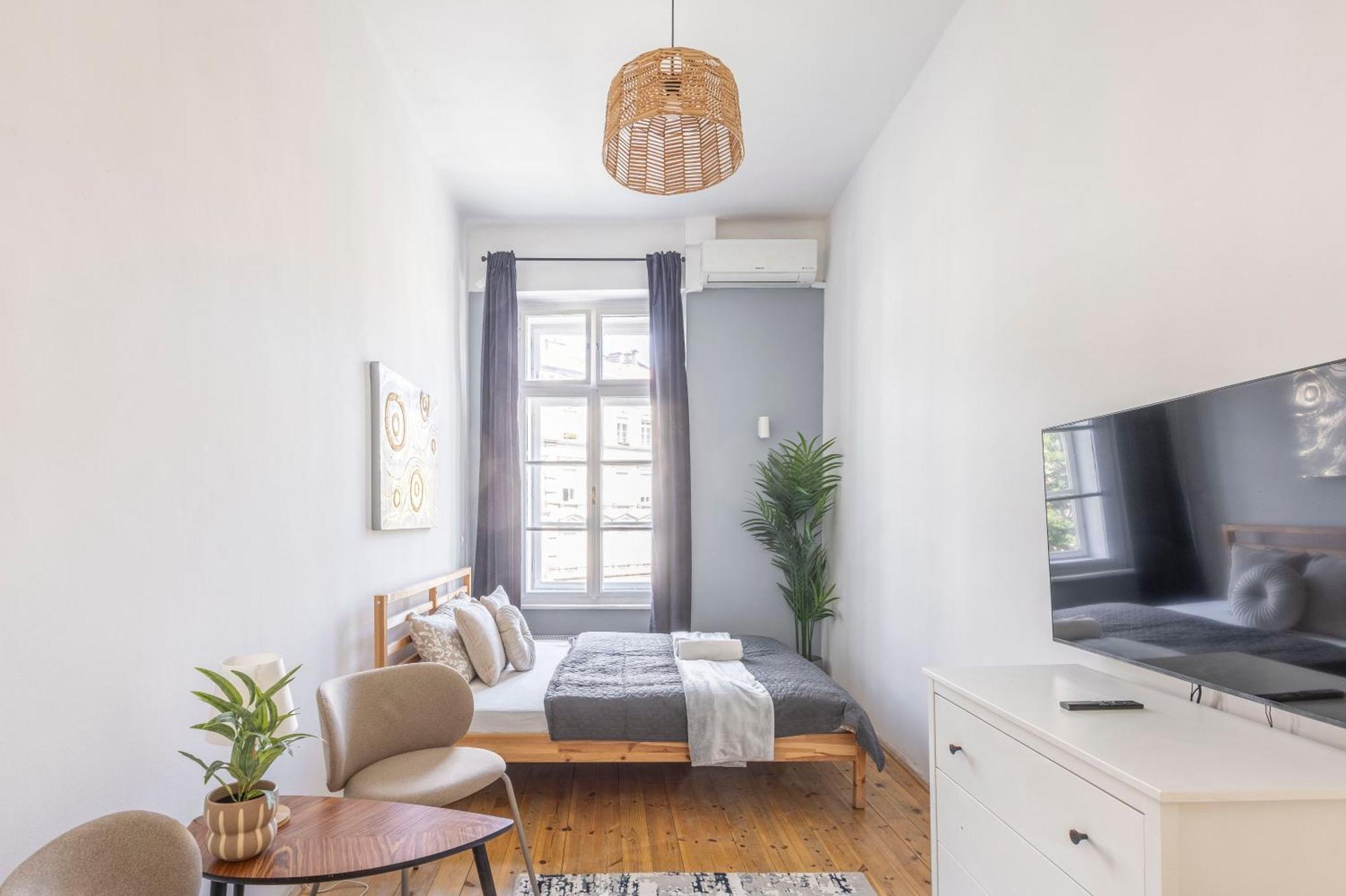 Deluxe 4bedrm In The Heart Of Apartment *