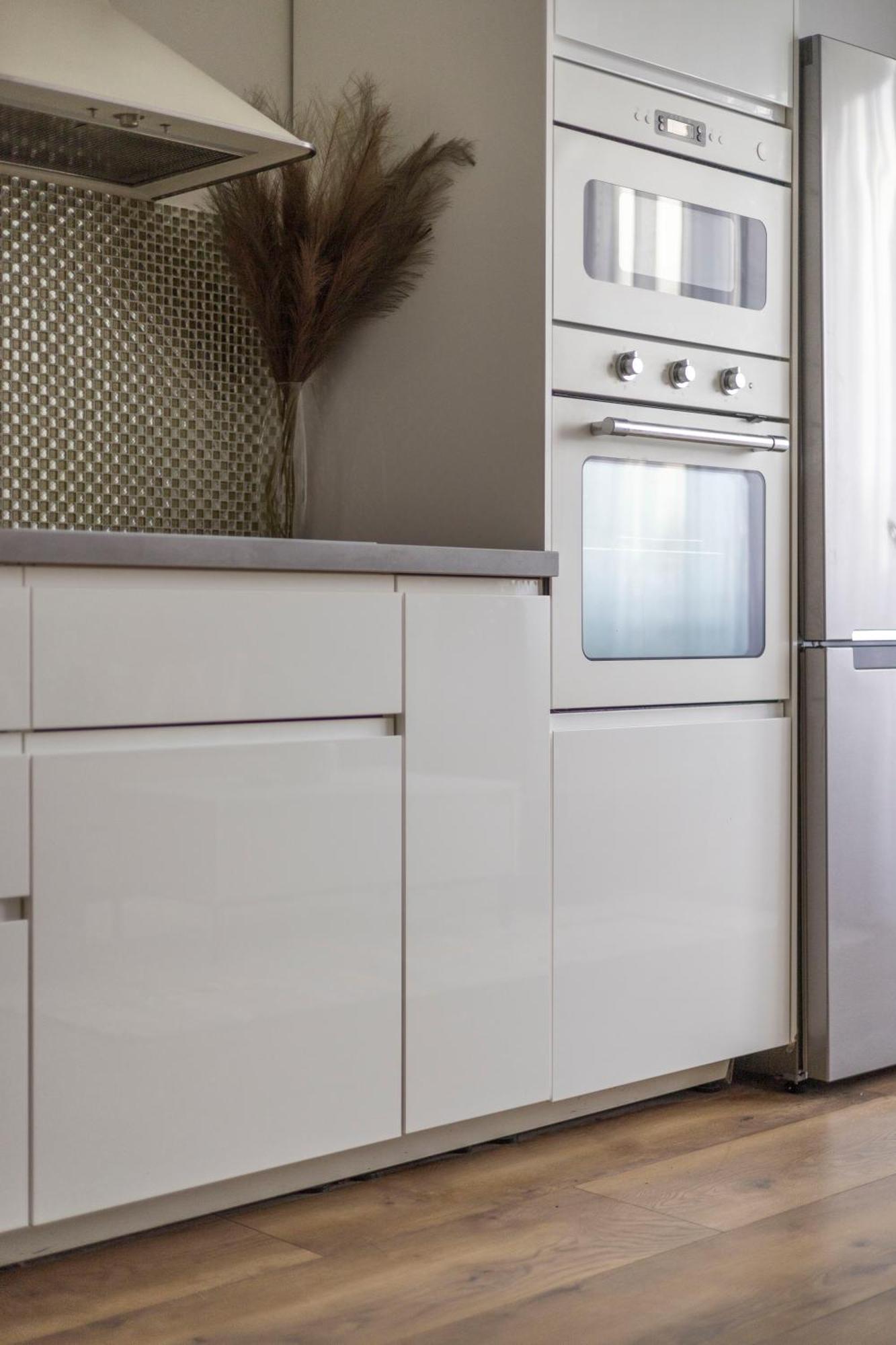Luxy Spacious & Cozy With Balcony Apartamento