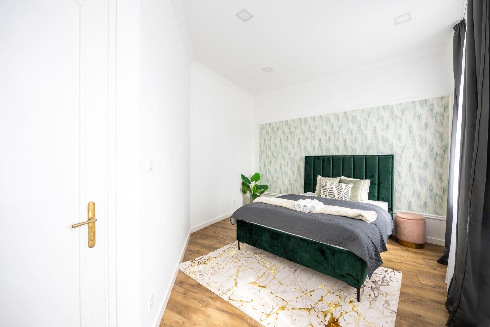 Apartamento Luxy Spacious & Cozy With Balcony *