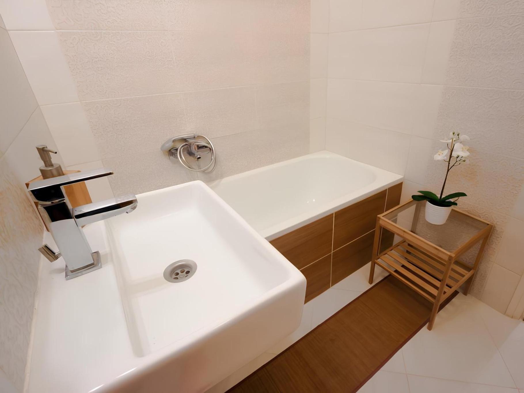 Isabella Apartment, 80m2 With Ac * Budapest