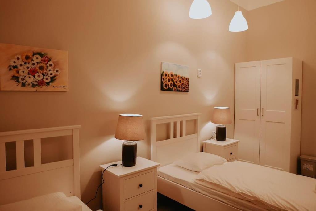 Spacious For Group In Centre Apartamento *