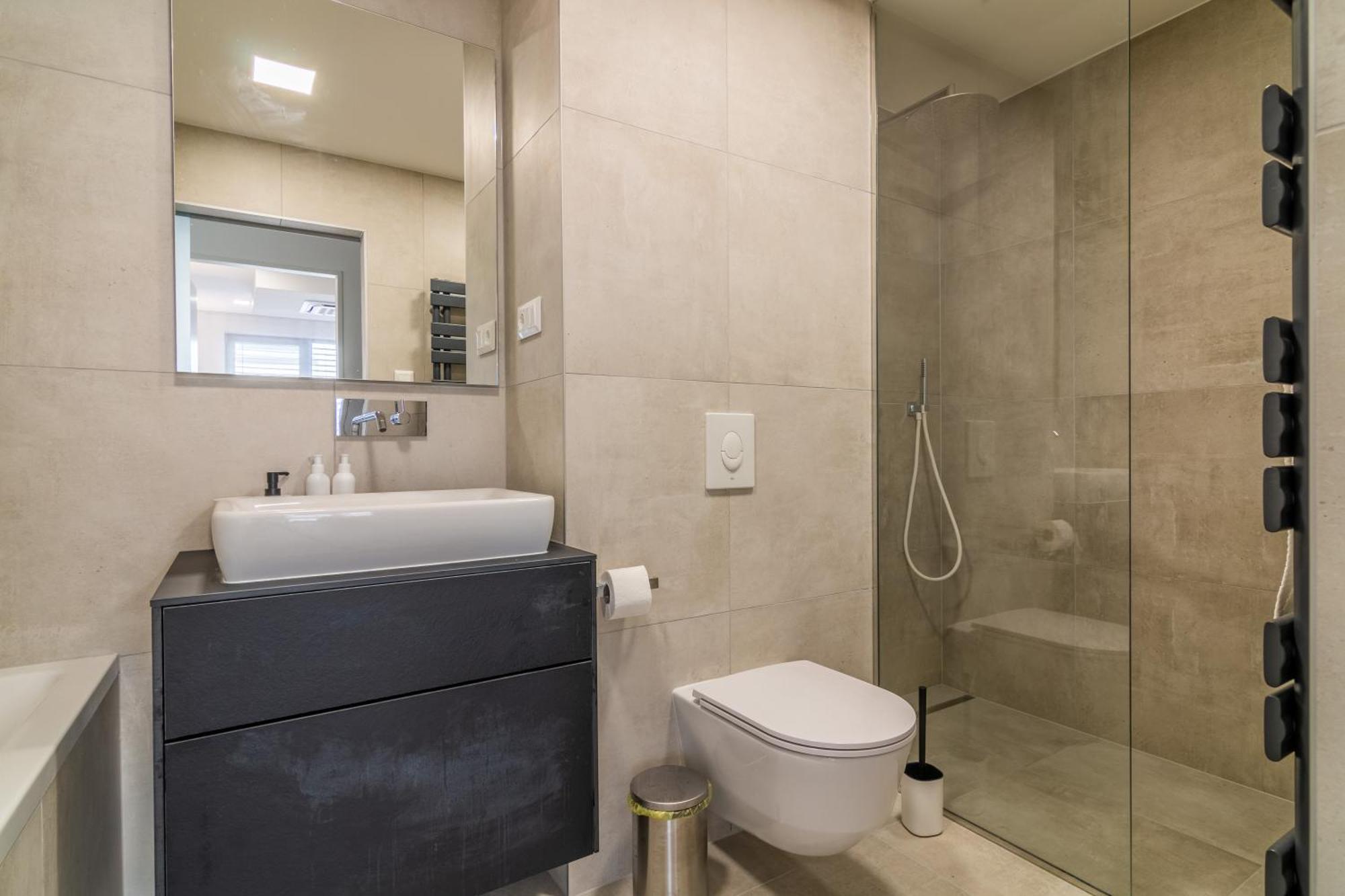 Swu Opera Apartment
