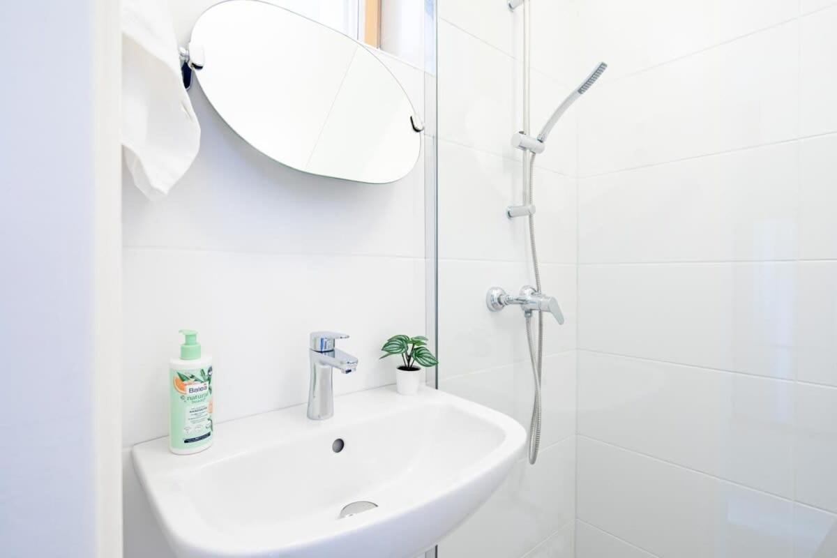 - Comfy - Sunny Apartamento