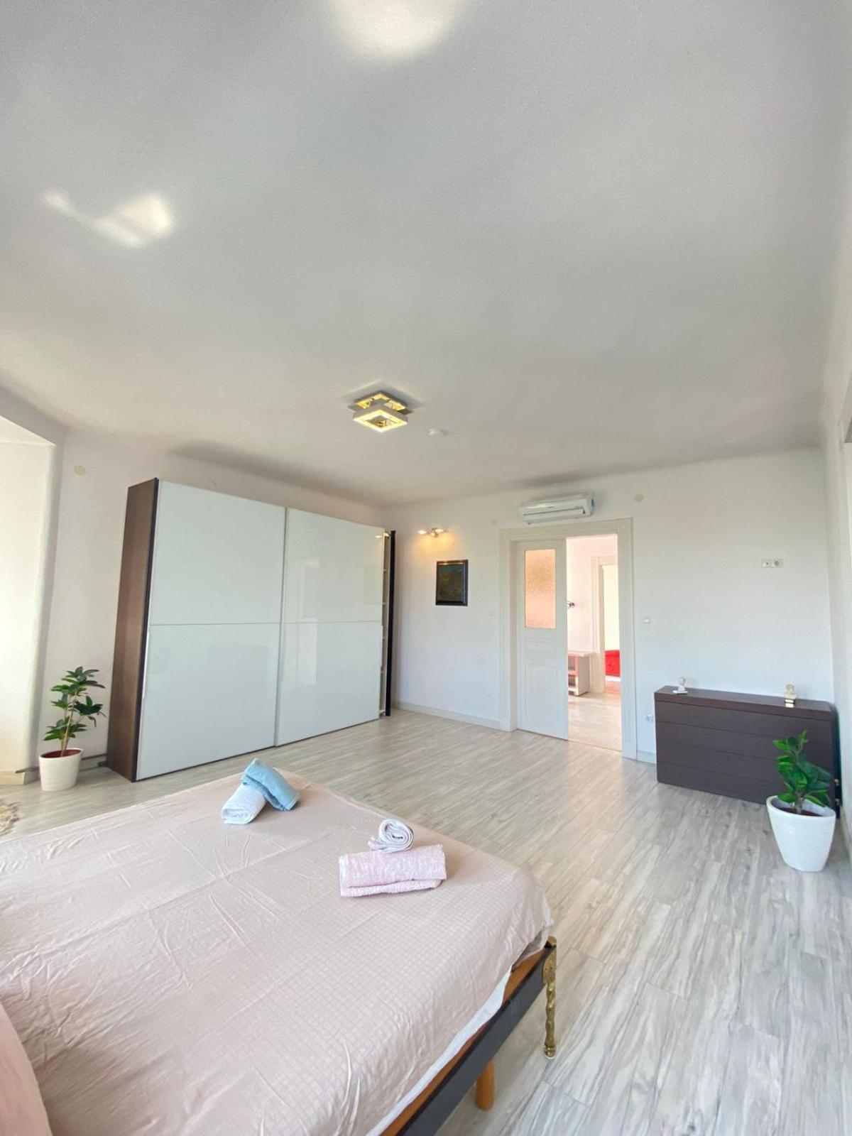 Penthouse In The Castle Apartman *