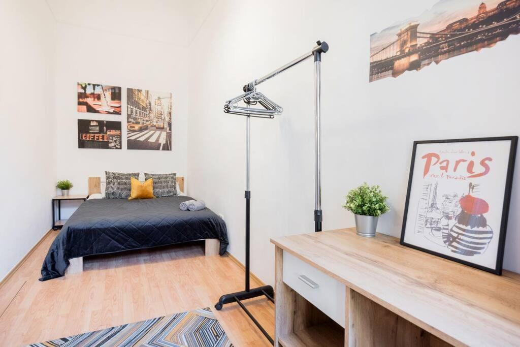 Appartamento Secluded Spacious Oasis-best Location In Downtown Budapest
