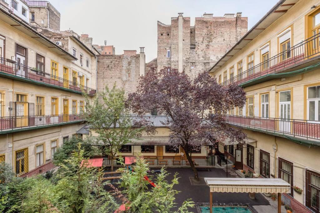 Appartamento Secluded Spacious Oasis-best Location In Downtown