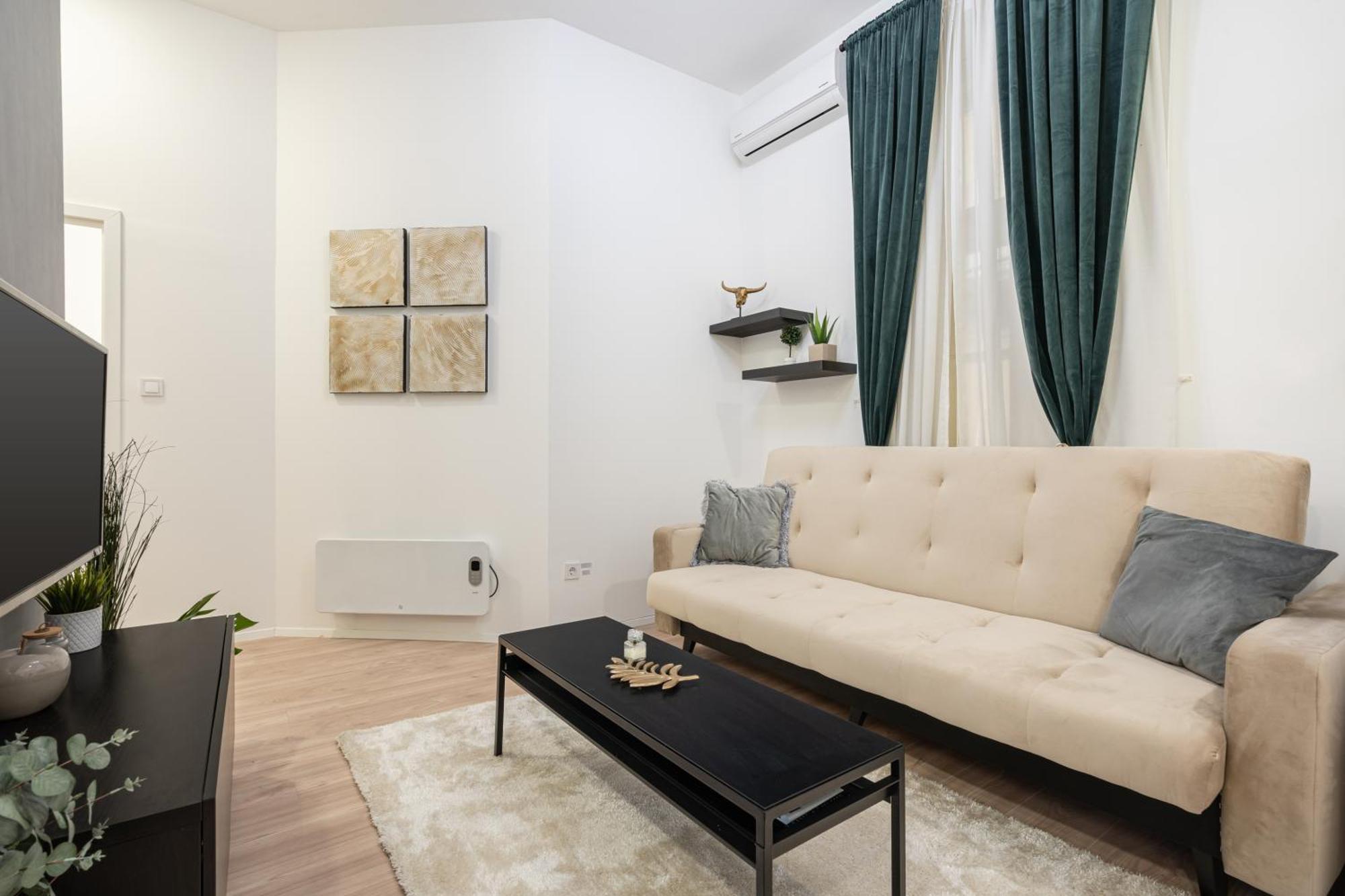 Apartment Kl31 - Urban Escape - Prime Location - Klauzal Square By Bqa Budapest