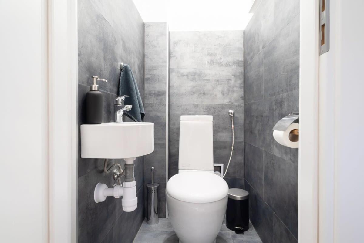 Stylish Large At Super Location Apartamento