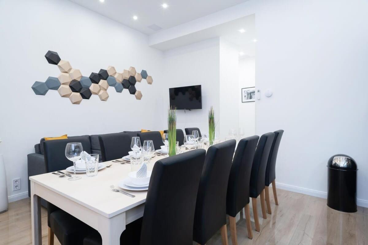 Stylish Large At Super Location Apartamento