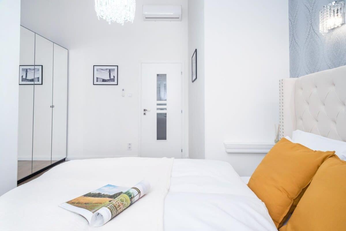 Apartamento Stylish Large At Super Location Budapest
