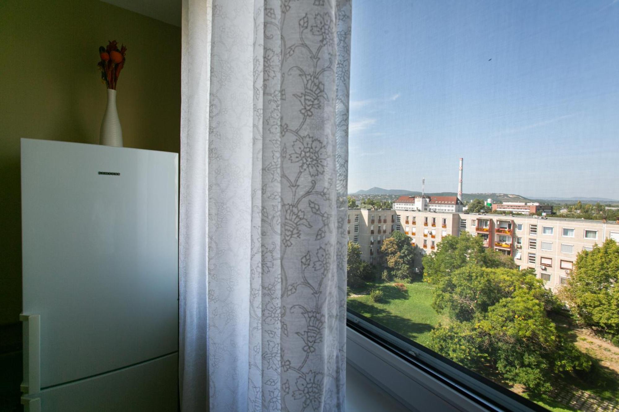 Buda Chill Cozy-stunning Panorama From Windows Apartmán
