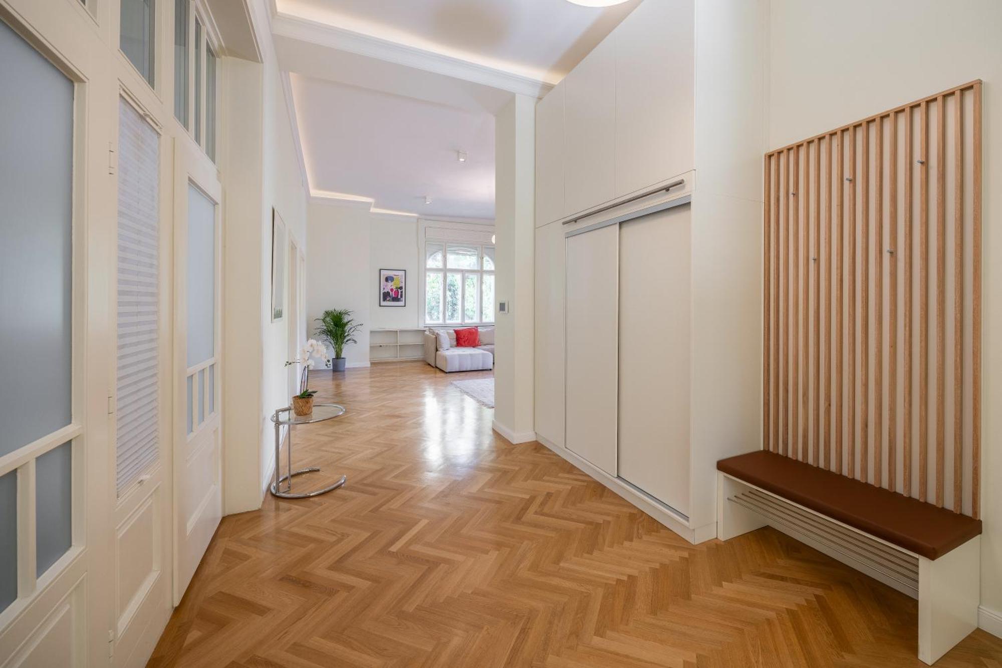 Stunning Rose Hill Premium * Budapest